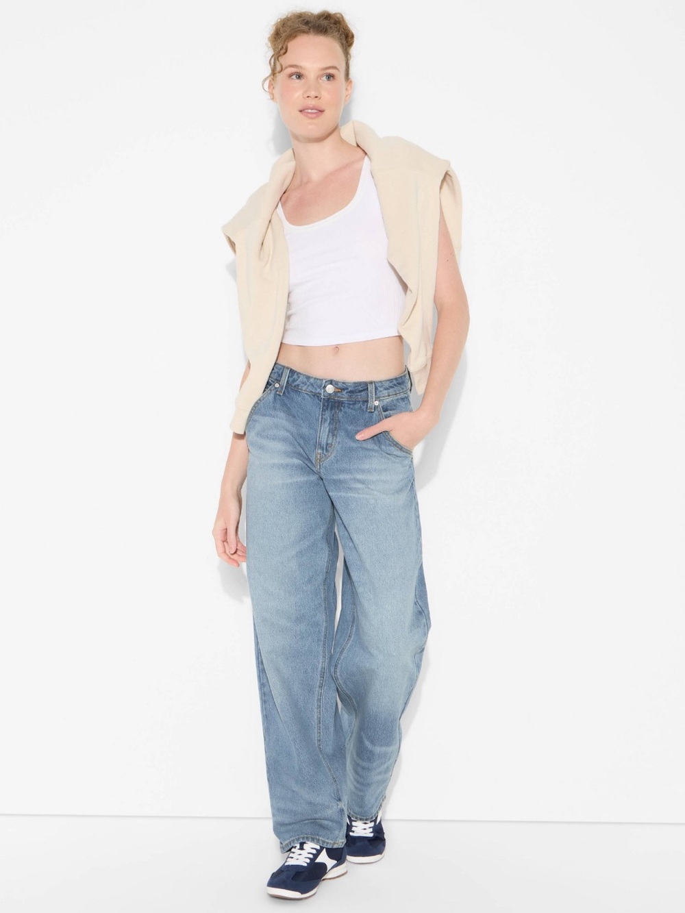 wild fable Mid Rise 90s Relaxed Straight Non Stretch Jeans- size 2